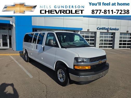 2025 Chevrolet Express 3500 LT