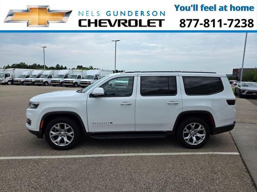 Bright White Clearcoat 2022 Jeep Wagoneer Series II
