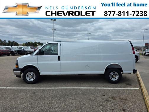 Summit White 2026 Chevrolet Express 3500 Work Van
