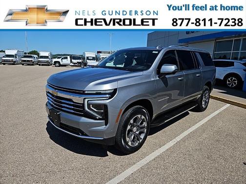 2025 Chevrolet Suburban LT