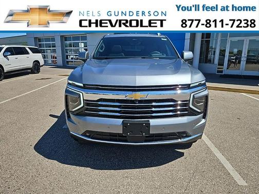 2025 Chevrolet Suburban LT