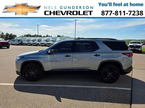 Sterling Gray Metallic 2023 Chevrolet Traverse Premier