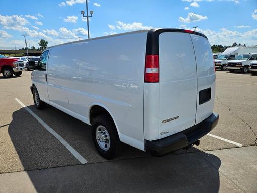 2022 Chevrolet Express 3500 Work Van