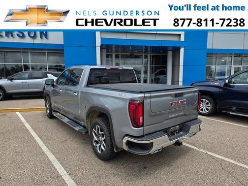 Sterling Metallic 2023 GMC Sierra 1500 SLT