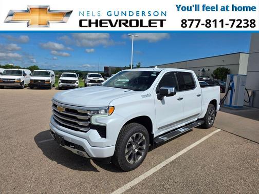 Polar White Tricoat 2026 Chevrolet Silverado 1500 High Country