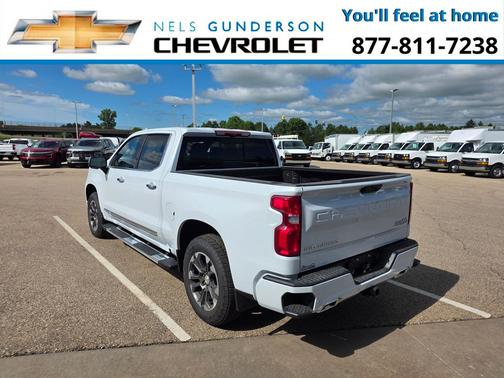 Polar White Tricoat 2026 Chevrolet Silverado 1500 High Country