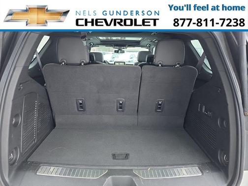 Iridescent Pearl Tricoat 2022 Chevrolet Tahoe RST