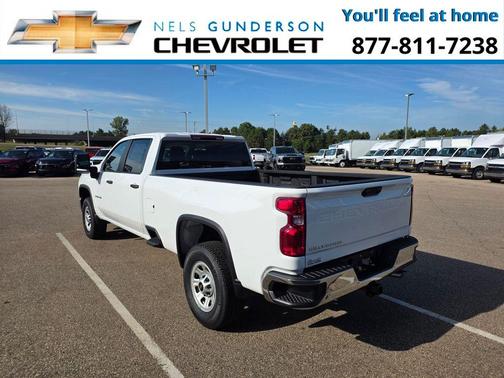 Summit White 2026 Chevrolet Silverado 3500 WT