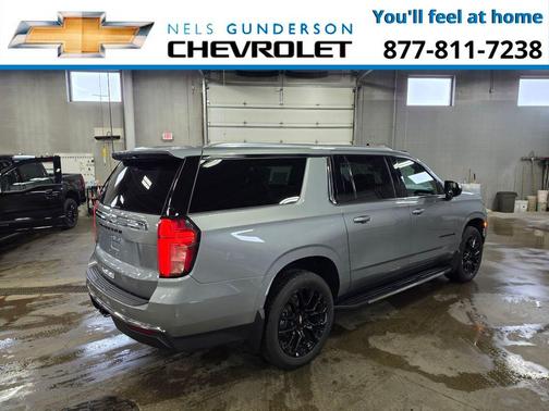 Sterling Gray Metallic 2023 Chevrolet Suburban LS