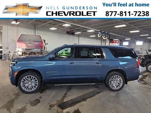 2025 Chevrolet Suburban LS