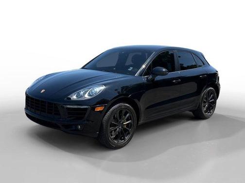 Black 2018 Porsche Macan