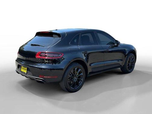 Black 2018 Porsche Macan