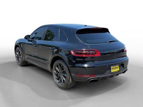 Black 2018 Porsche Macan