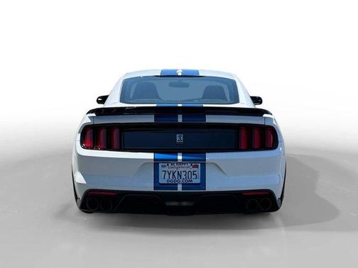 2017 Ford Shelby GT350 Base