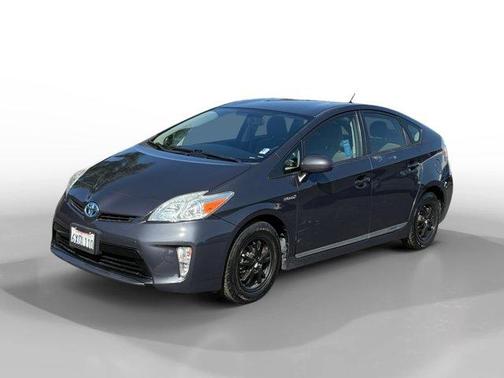 Winter Gray Metallic 2012 Toyota Prius Three