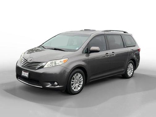 2015 Toyota Sienna XLE