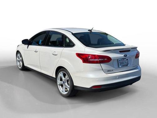 White Platinum Clearcoat Metallic 2015 Ford Focus Titanium