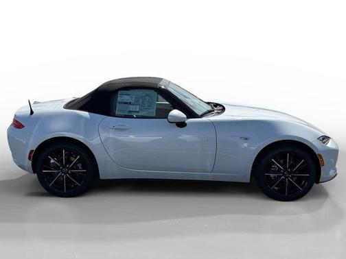 Snowflake White Pearl 2026 Mazda MX-5 Miata Grand Touring