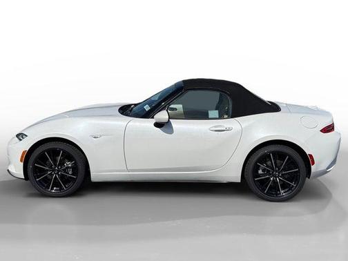Snowflake White Pearl 2026 Mazda MX-5 Miata Grand Touring