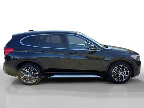 Black Sapphire Metallic 2021 BMW X1 xDrive28i