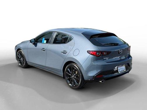 2025 Mazda Mazda3 Carbon Edition