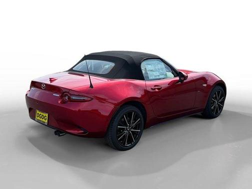 Soul Red Crystal Metallic 2026 Mazda MX-5 Miata Grand Touring