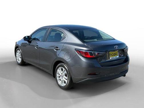 2017 Toyota Yaris iA Base