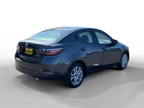 2017 Toyota Yaris iA Base