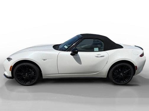 Snowflake White Pearl Mica 2026 Mazda MX-5 Miata