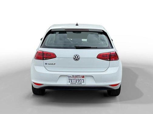 2016 Volkswagen e-Golf SE