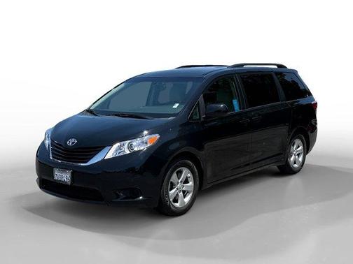 2017 Toyota Sienna LE