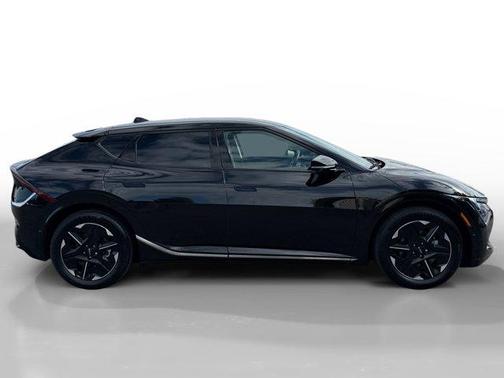 Ebony Black 2025 Kia EV6 Wind
