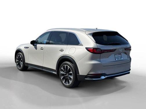 2024 Mazda CX-90 PHEV Premium Plus