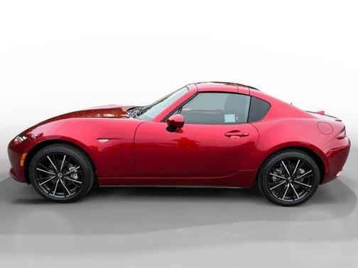 Soul Red Crystal Metallic 2026 Mazda MX-5 Miata GRAND TOURING