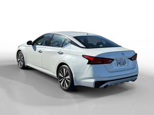 2020 Nissan Altima 2.5 SV