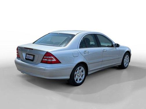 2005 Mercedes-Benz C-Class