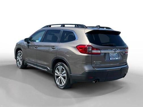 Brilliant Bronze Metallic 2022 Subaru Ascent Limited 8-Passenger