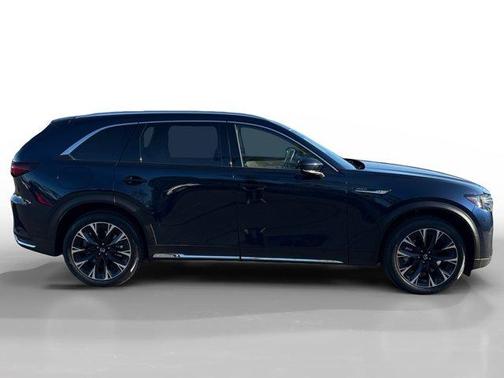 2024 Mazda CX-90 PHEV Premium Plus