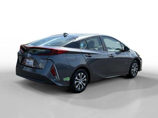 2022 Toyota Prius Prime XLE