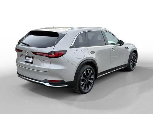 2024 Mazda CX-90 PHEV Premium