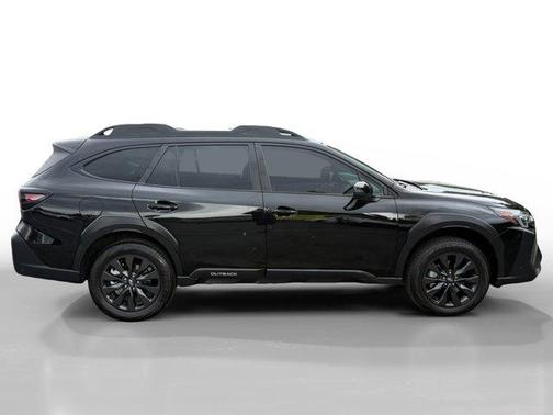 Crystal Black Pearl 2025 Subaru Outback Onyx Edition