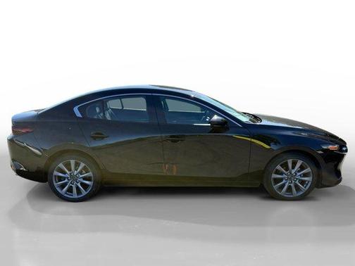 Jet Black Mica 2022 Mazda Mazda3 FWD w/Select Package