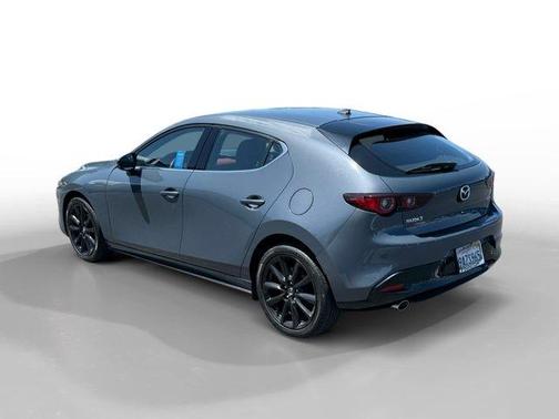 2022 Mazda Mazda3 FWD w/Premium Package
