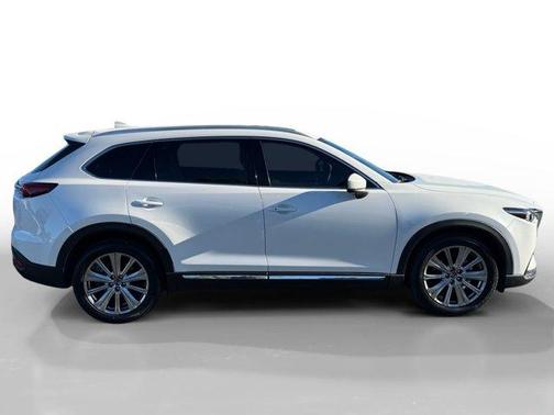 2022 Mazda CX-9 Signature