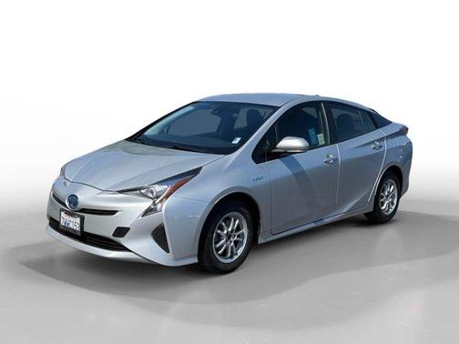 Classic Silver Metallic 2017 Toyota Prius Two