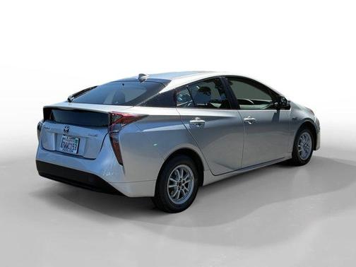 Classic Silver Metallic 2017 Toyota Prius Two