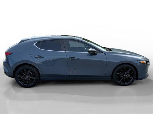 2022 Mazda Mazda3 Carbon Edition