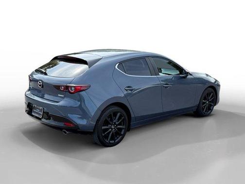 2022 Mazda Mazda3 Carbon Edition