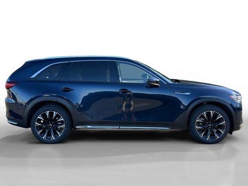 2024 Mazda CX-90 PHEV Premium Plus