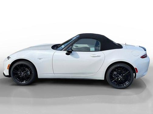 Snowflake White Pearl 2026 Mazda MX-5 Miata Club